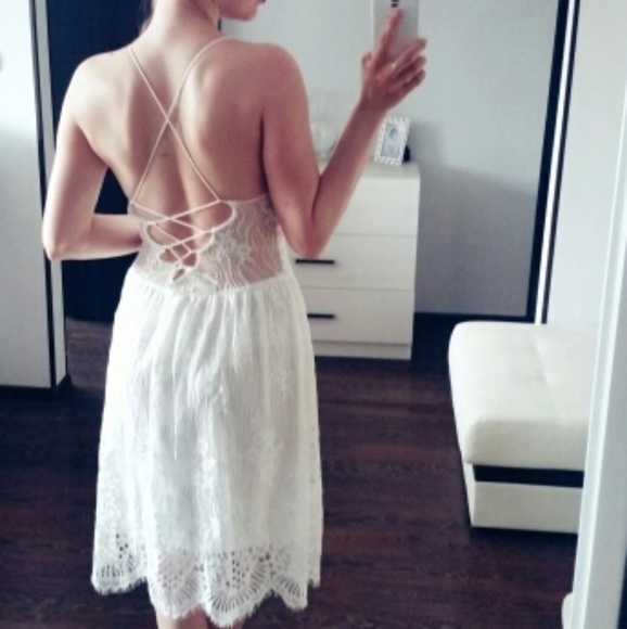 New arrivals!!! White summer lace up dress - Picture 4 of 6